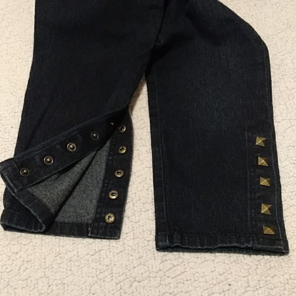 Jeans - Picture 8 of 8